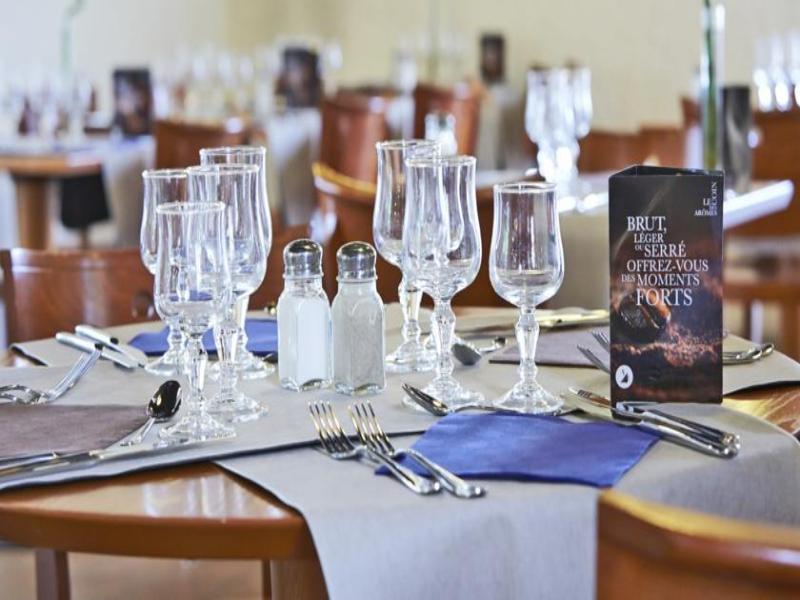 Greet Hotel Villeneuve La Garenne - Renove Dış mekan fotoğraf