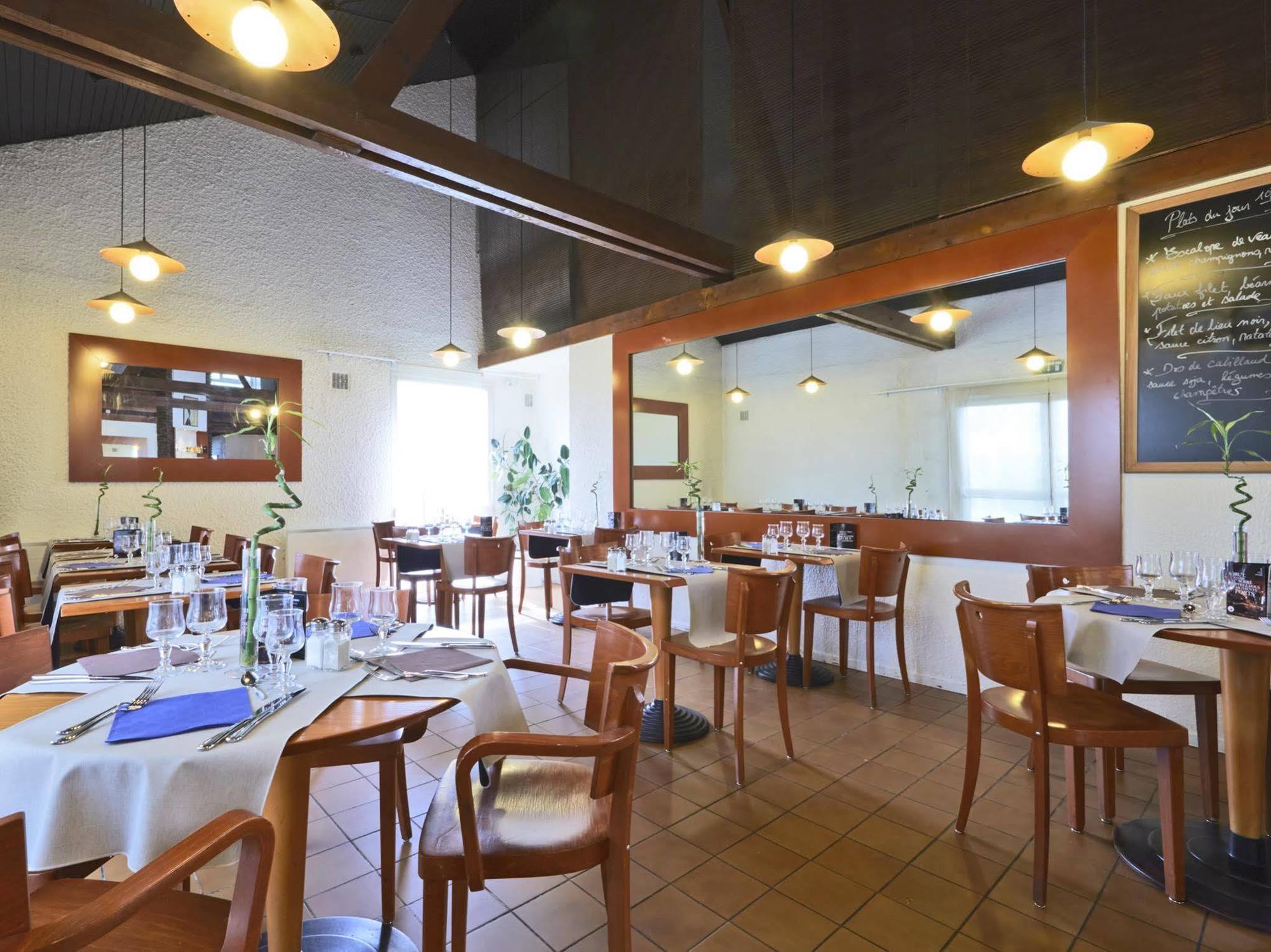 Greet Hotel Villeneuve La Garenne - Renove Dış mekan fotoğraf
