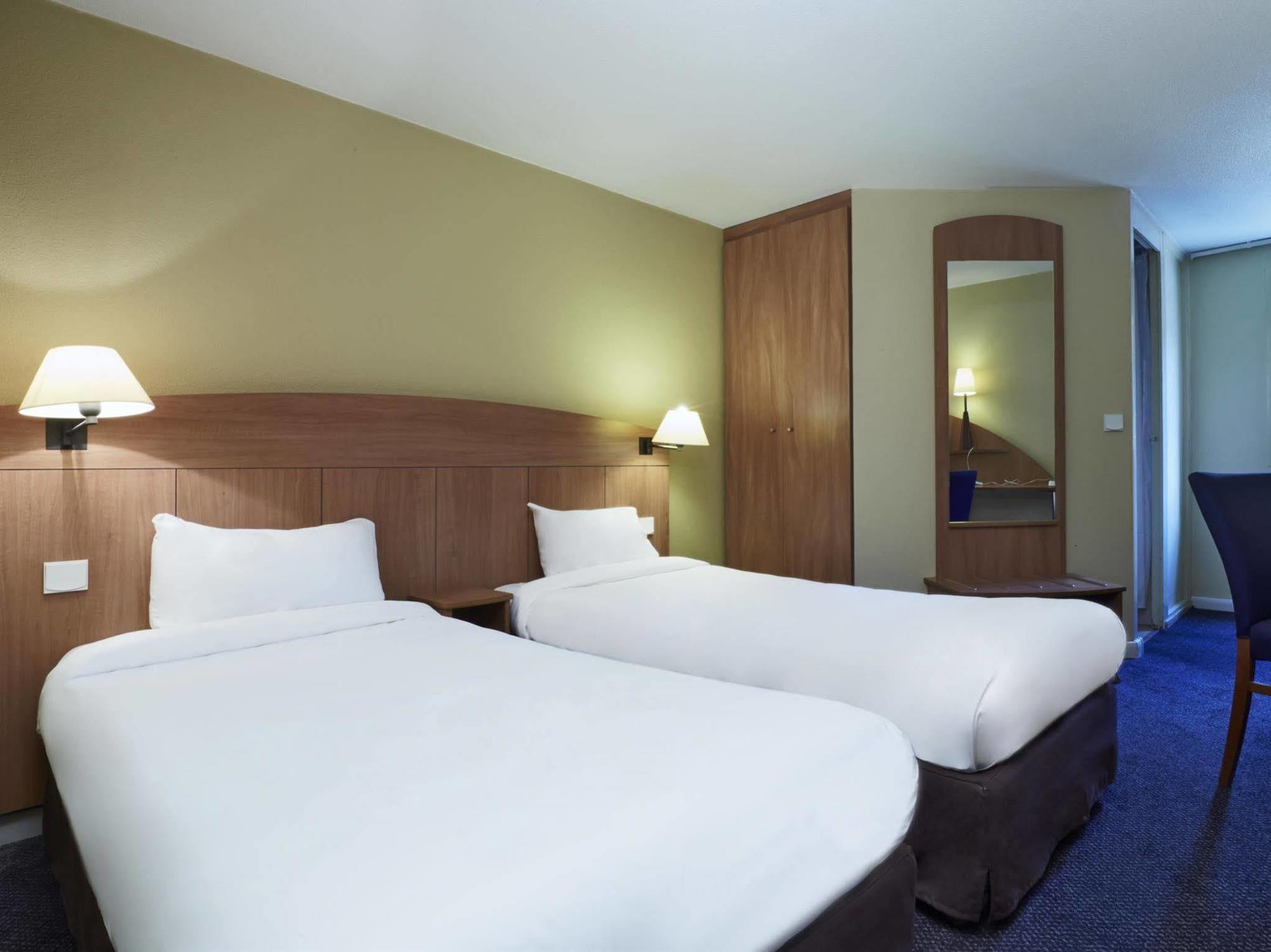 Greet Hotel Villeneuve La Garenne - Renove Dış mekan fotoğraf